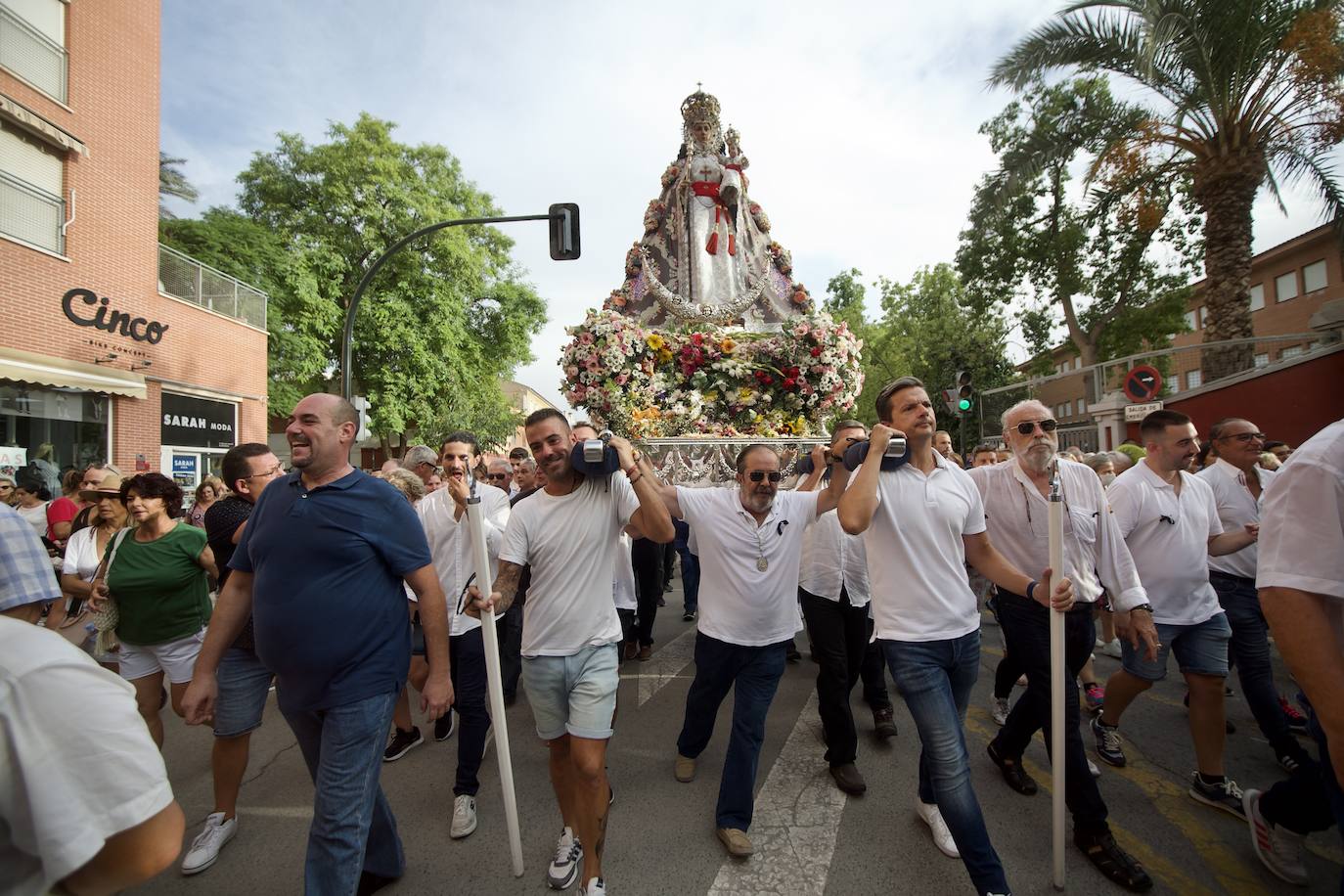 Fotos: La Virgen de la Fuensanta baja a Murcia dos años y medio después