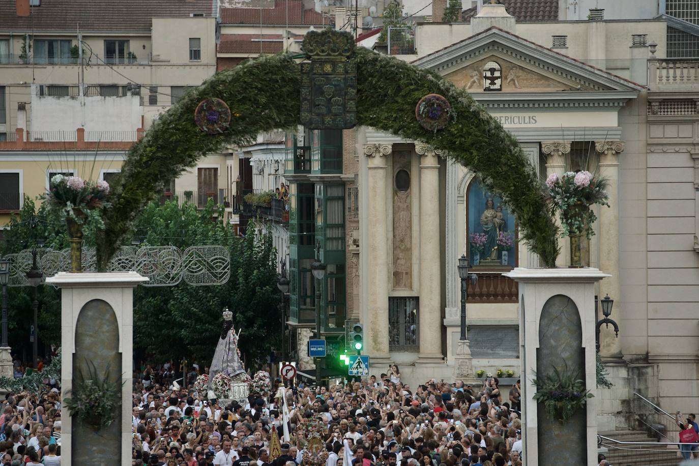 Fotos: La Virgen de la Fuensanta baja a Murcia dos años y medio después