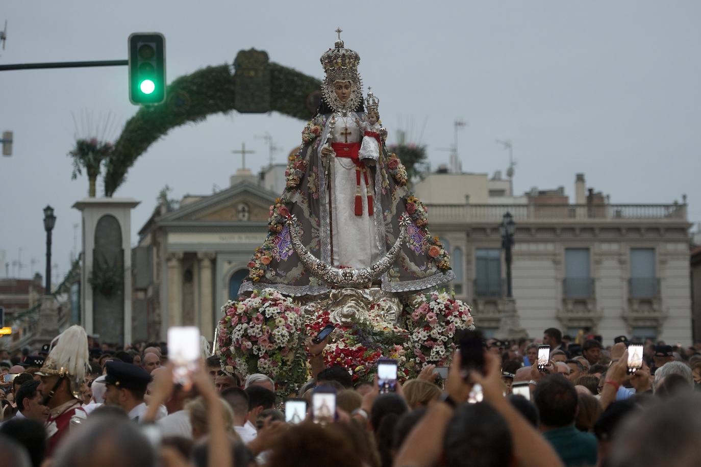 Fotos: La Virgen de la Fuensanta baja a Murcia dos años y medio después