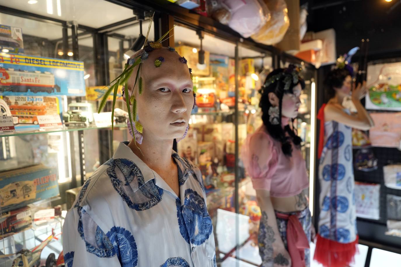 Fotos: La moda futurista de Lim Asafuji