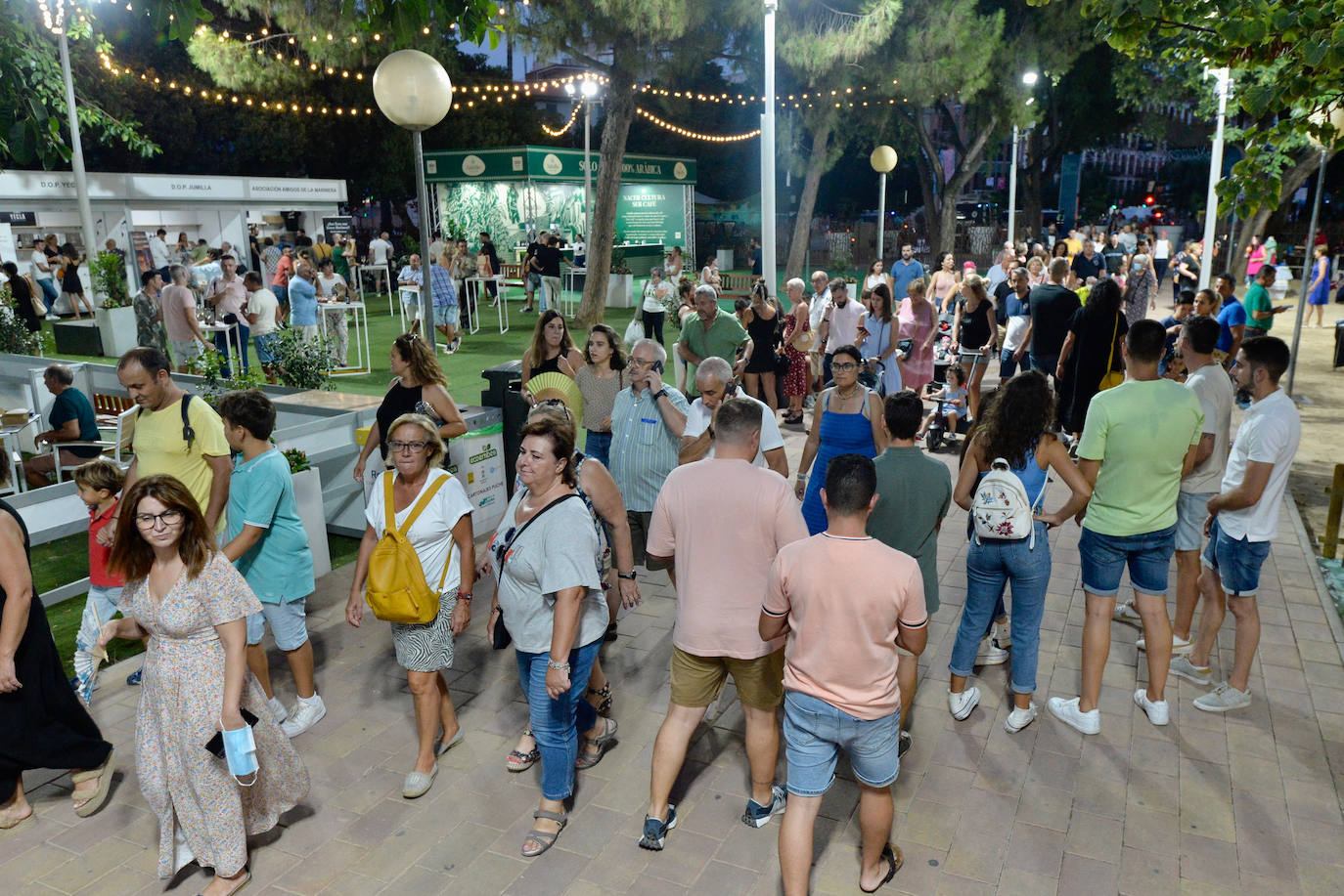 Fotos: Los murcianos abarrotan Los Huertos