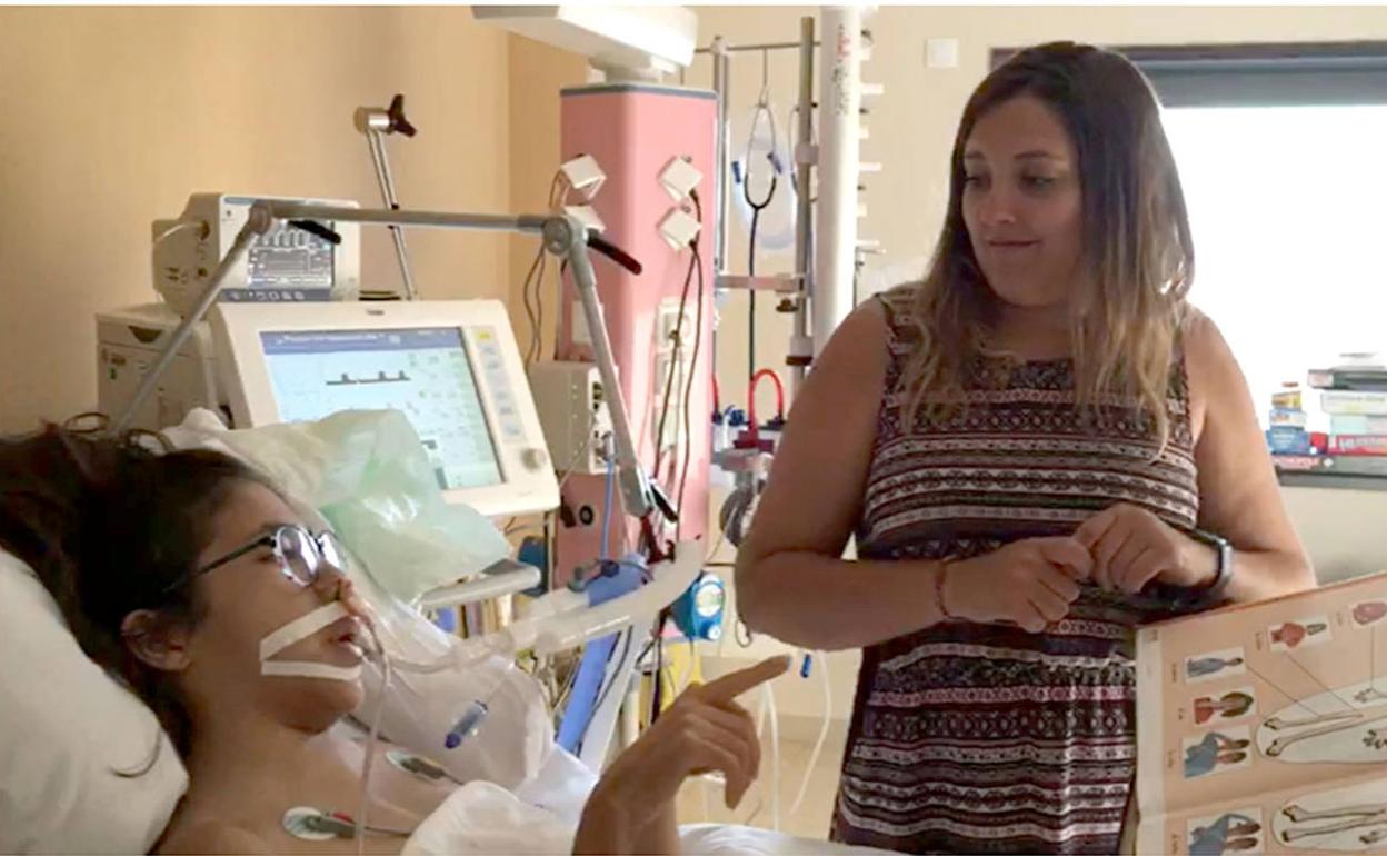 María Moscoso, durante una de sus estancias hospitalarias.