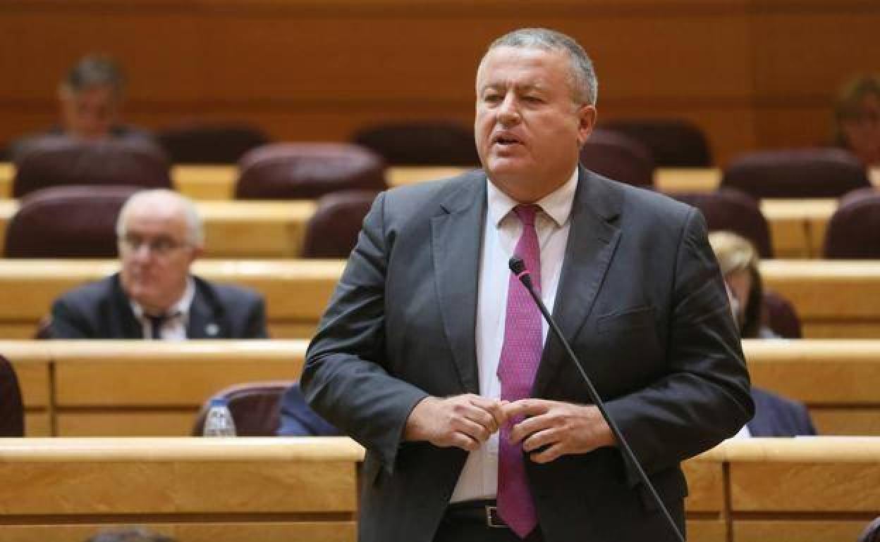 El senador popular Francisco Bernabé, en una imagen de archivo. 