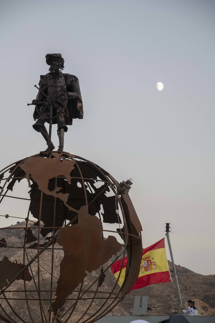 Fotos: La Armada homenajea a Juan Sebastián Elcano en Cartagena