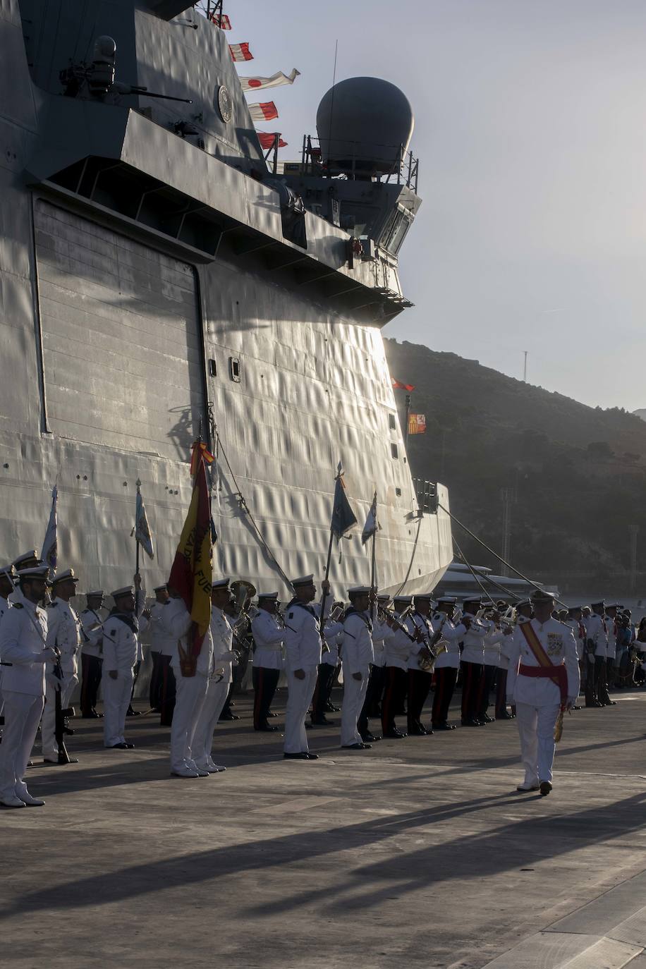 Fotos: La Armada homenajea a Juan Sebastián Elcano en Cartagena