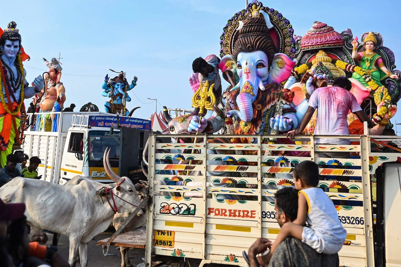 Fotos: ¡Al agua Ganesh!