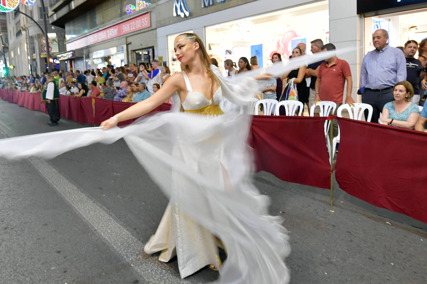 Fotos: Alarde de pasión y espectáculo de los Moros y Cristianos en Murcia