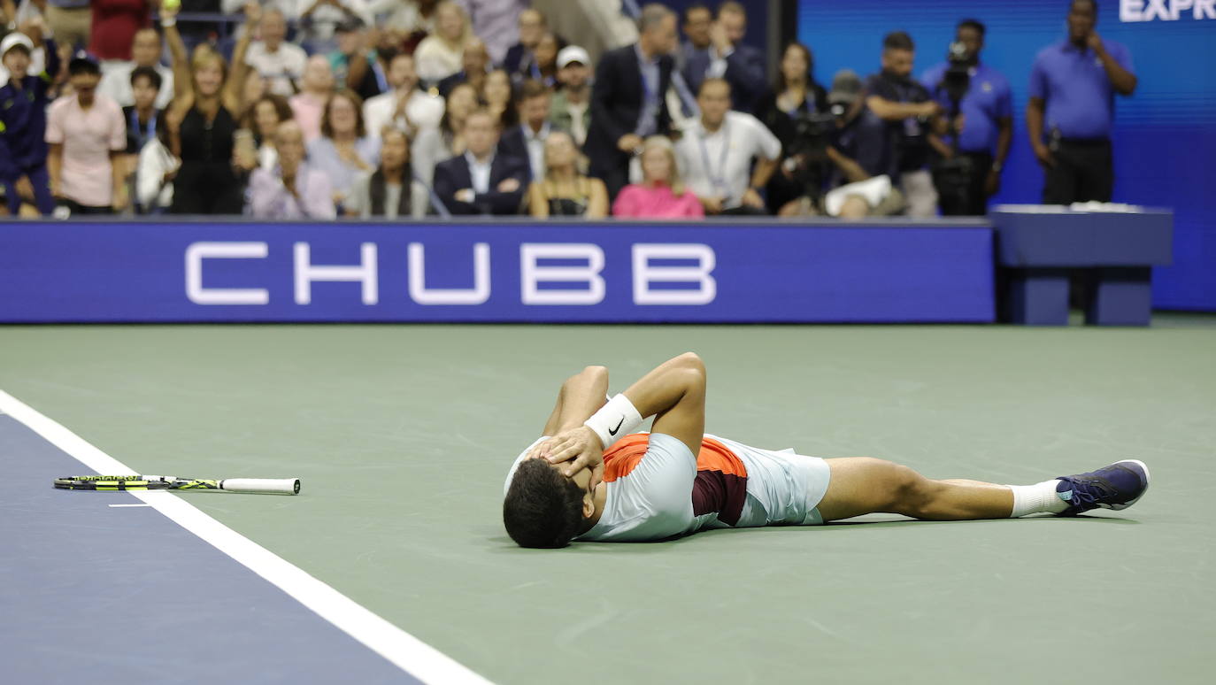 Fotos: Así celebró Alcaraz la victoria ante Tiafoe