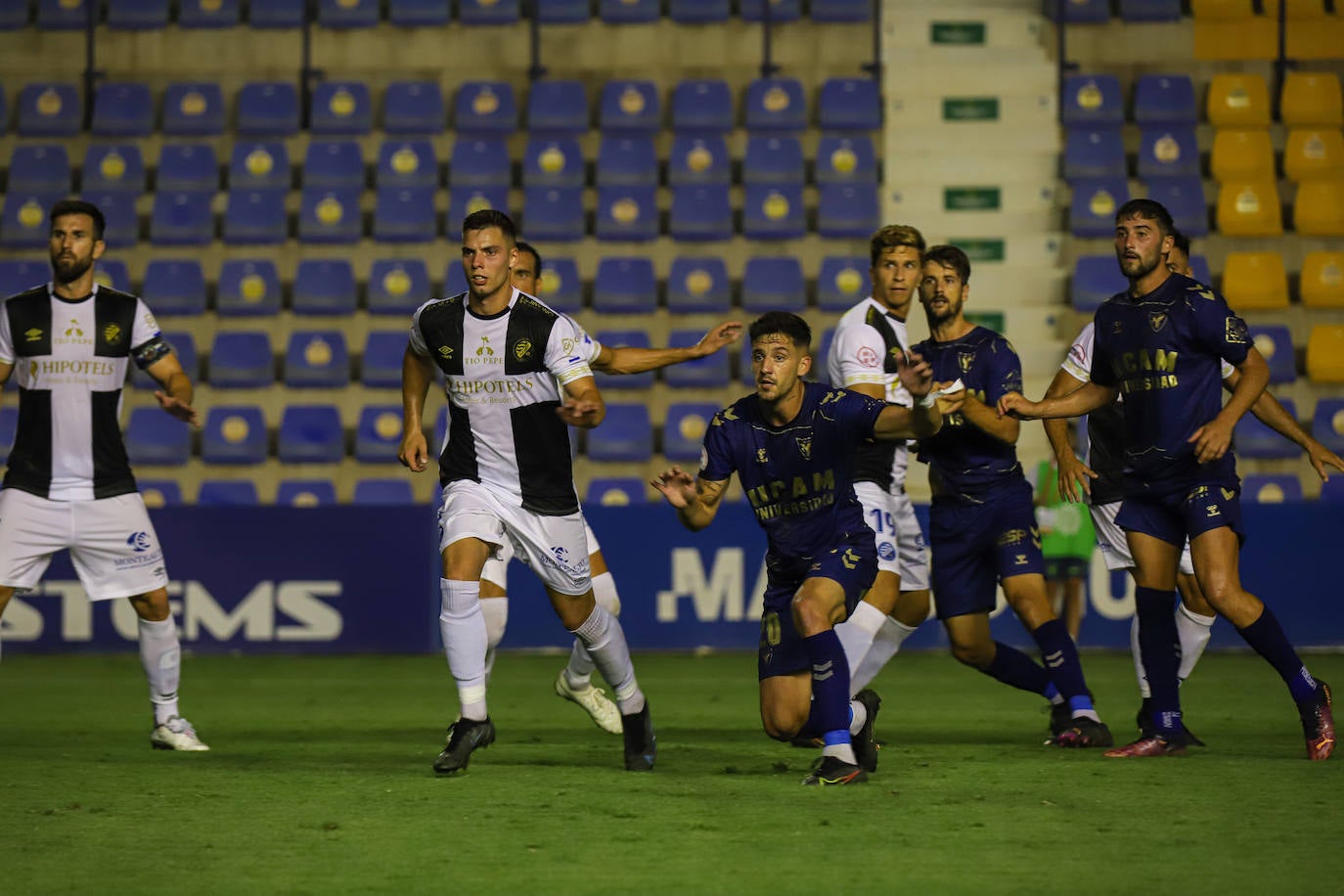 Fotos: UCAM CF - Xerez (3-0)