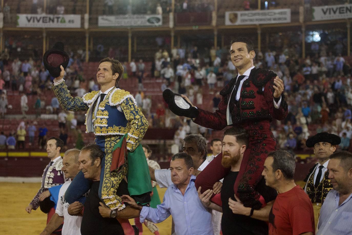 Fotos: Las imágenes de la primera corrida de la Feria Taurina de Murcia