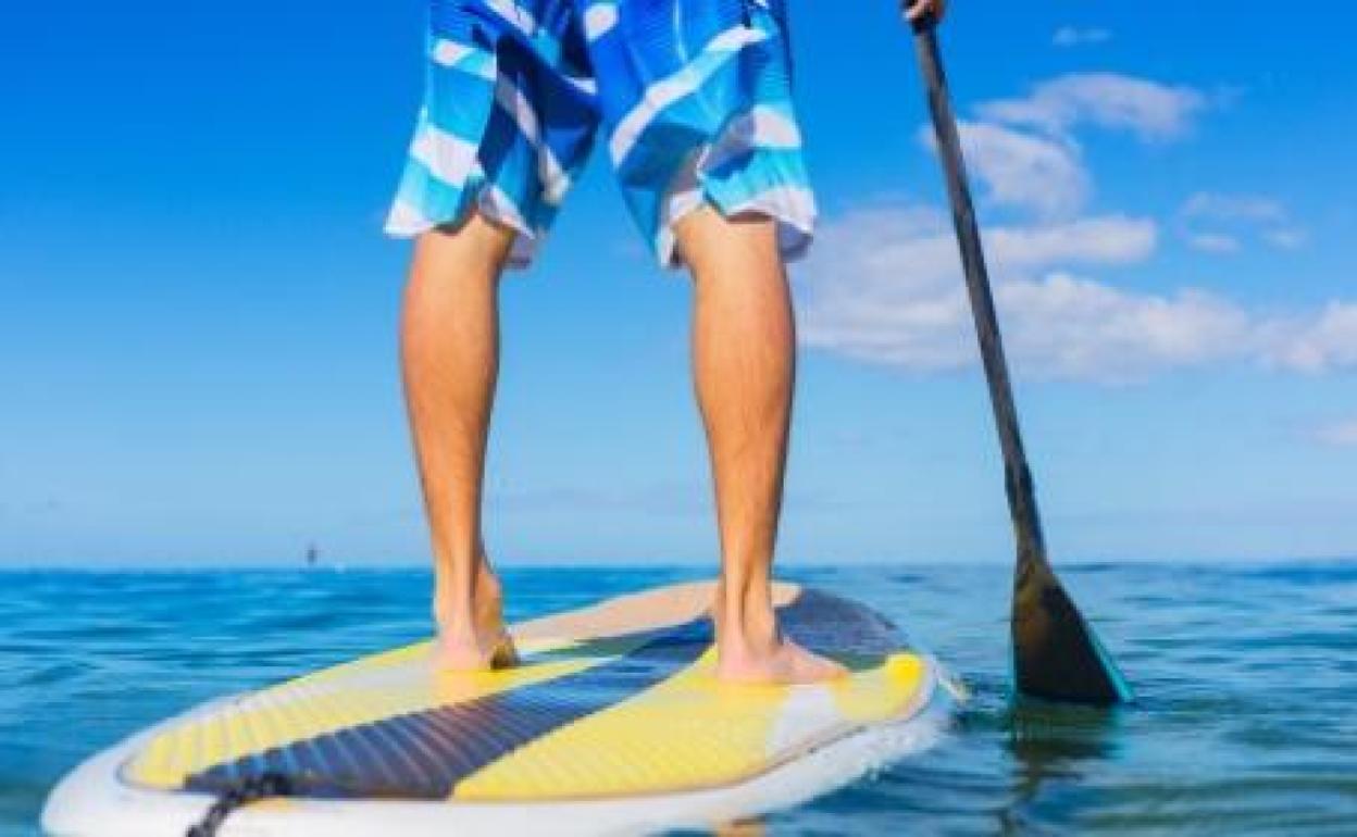 El paddle surf será una de las actividades que incluye la programación. 