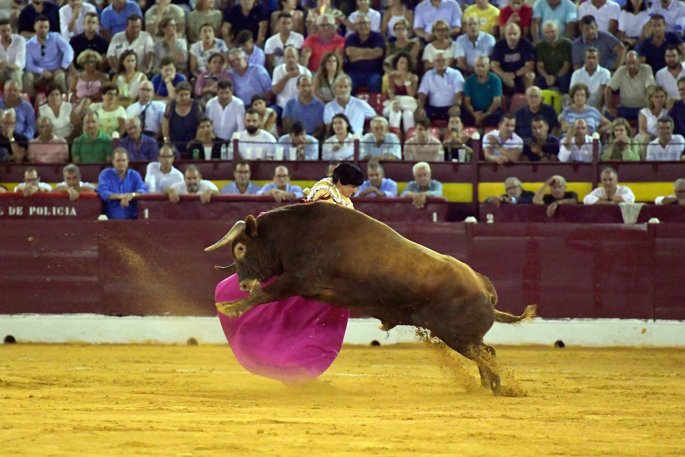 Fotos: Rabos a pares en la corrida del martes de la Feria de Murcia