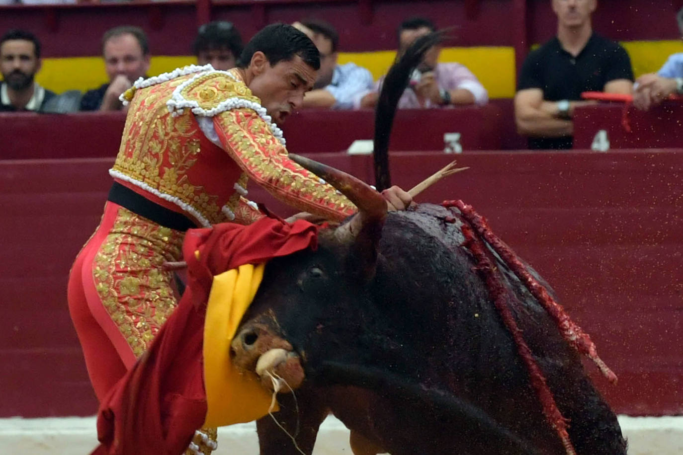 Fotos: Rabos a pares en la corrida del martes de la Feria de Murcia