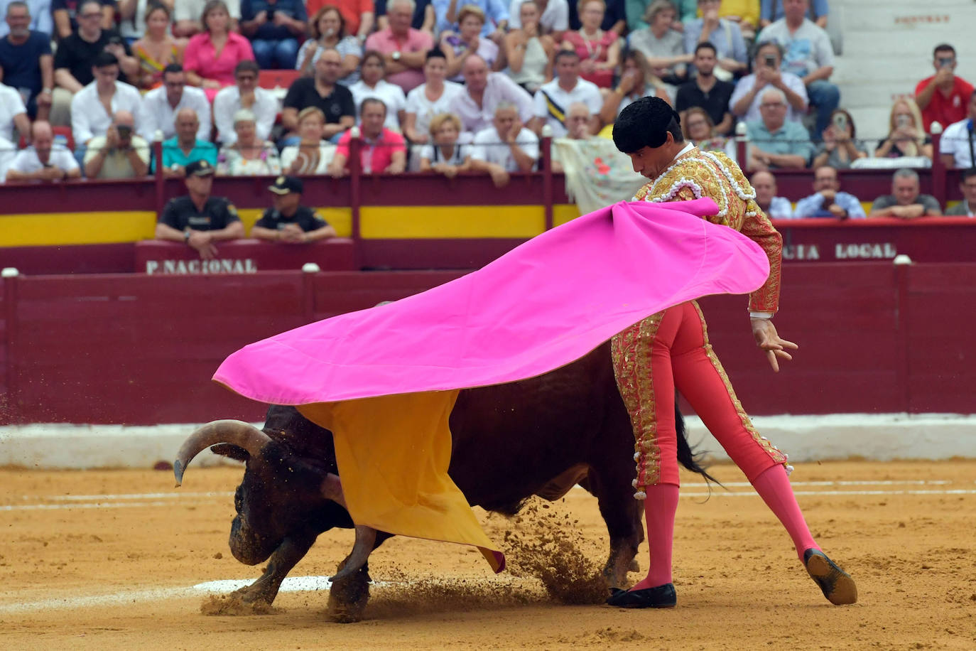 Fotos: Rabos a pares en la corrida del martes de la Feria de Murcia
