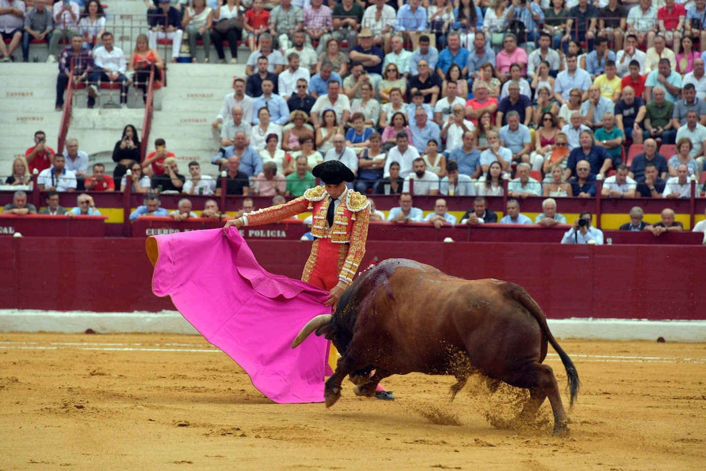 Fotos: Rabos a pares en la corrida del martes de la Feria de Murcia