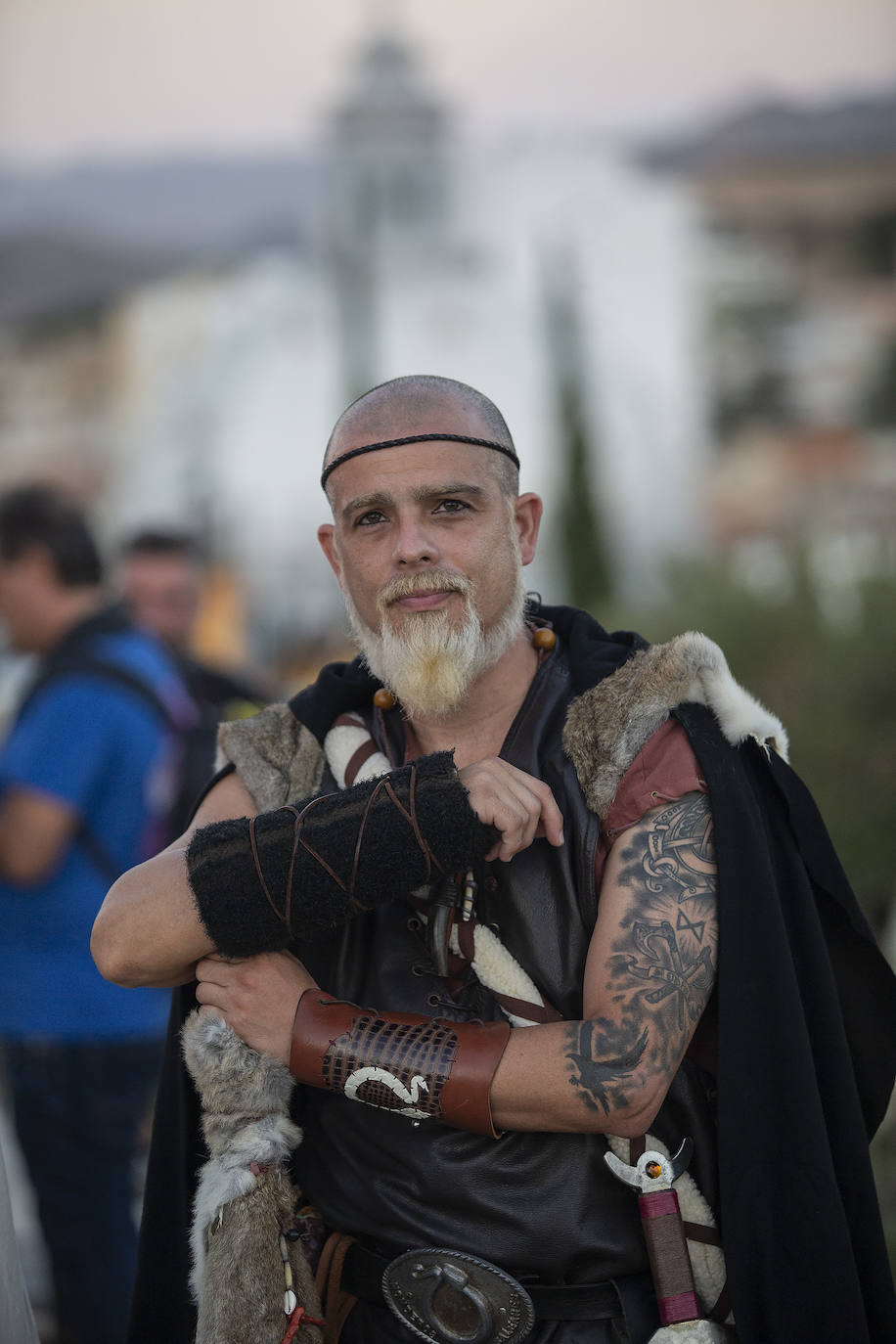 Fotos: Cientos de festeros protagonizan el encendido del fuego sagrado de Carthagineses y Romanos