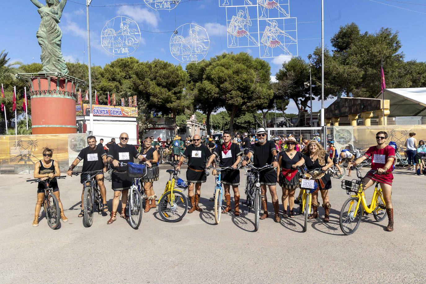Fotos: La ruta en bicicleta desde el campamento en las fiestas de Carthagineses y Romanos