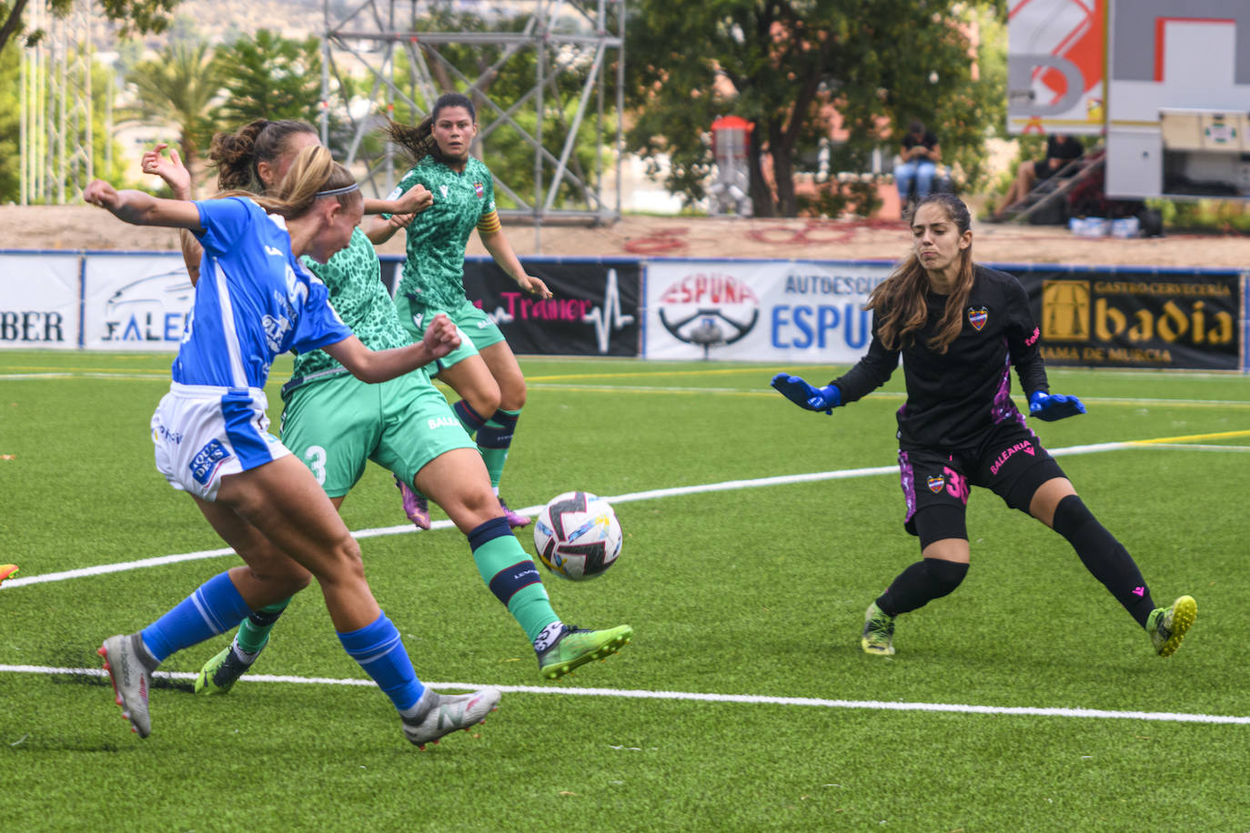 Fotos: El debut del Alhama en Primera División ante el Levante, en imágenes