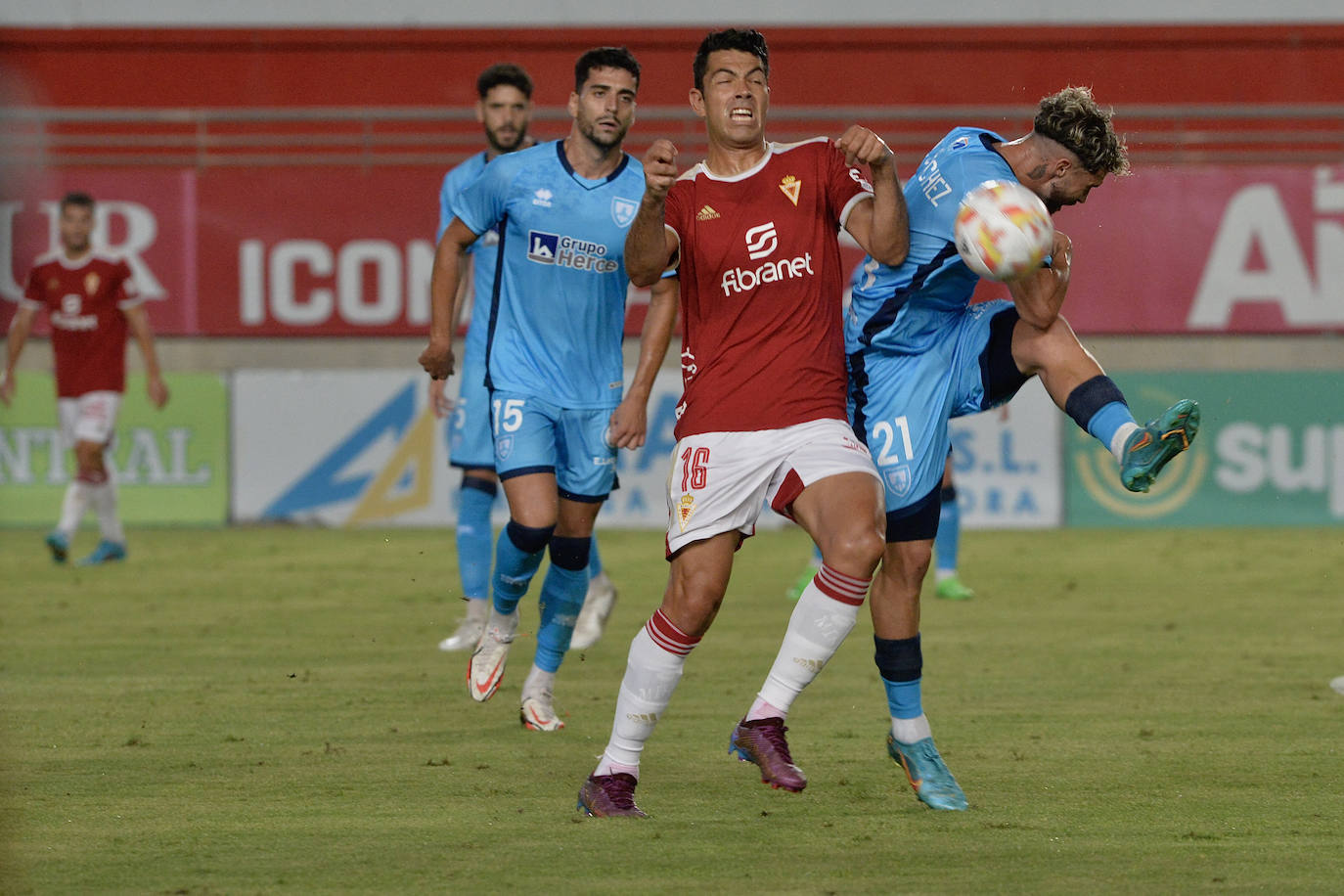 Fotos: El empate del Real Murcia frente al Numancia, en imágenes