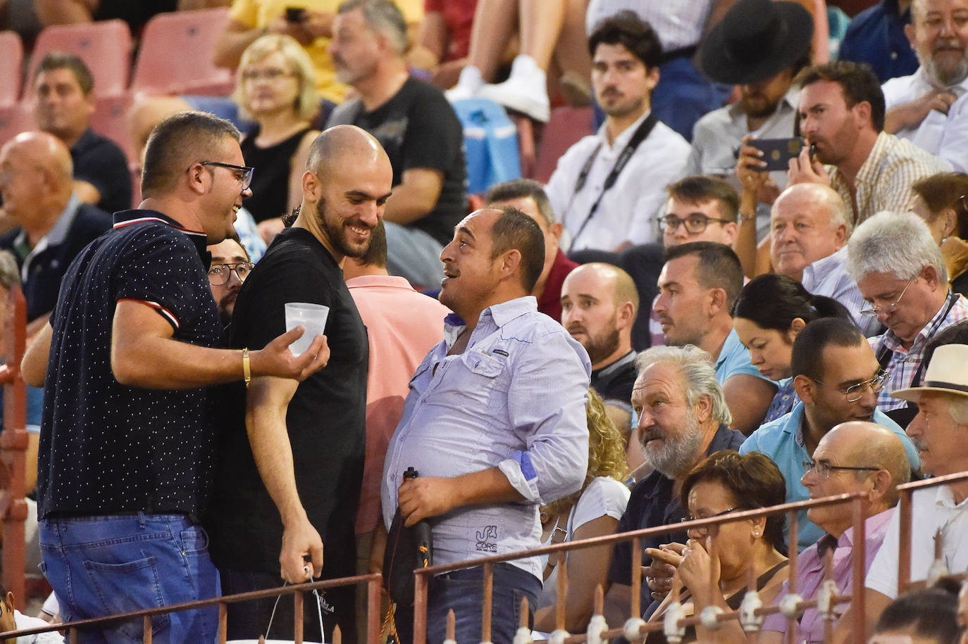 Fotos: Ambiente festivo en los tendidos de La Condomina