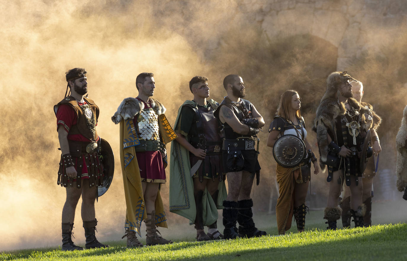 Fotos: Casi cinco mil personas disfrutan en Cartagena de la batalla por la toma de Qart Hadast