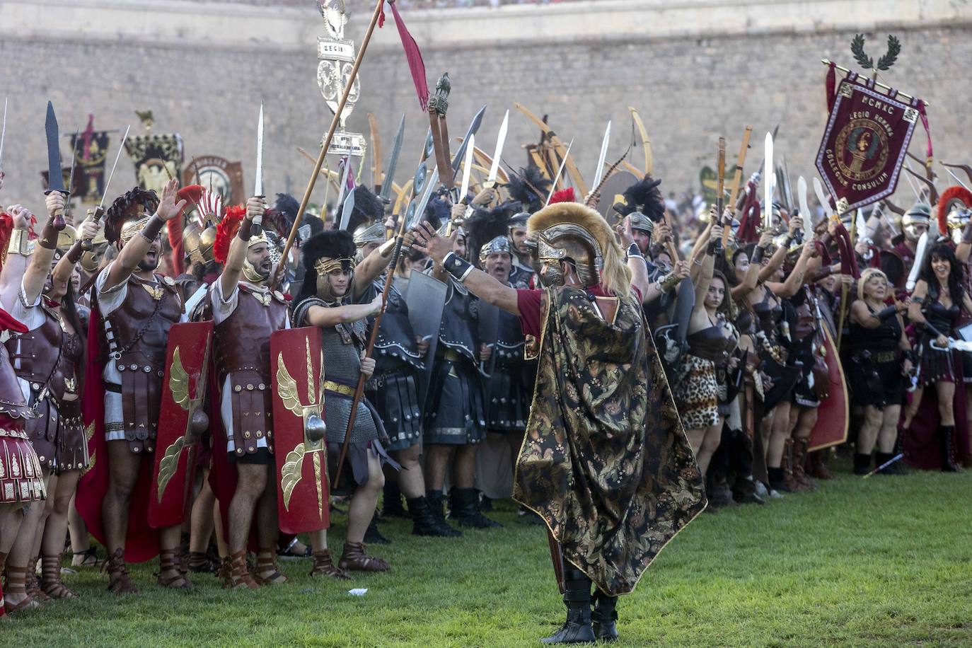 Fotos: Casi cinco mil personas disfrutan en Cartagena de la batalla por la toma de Qart Hadast