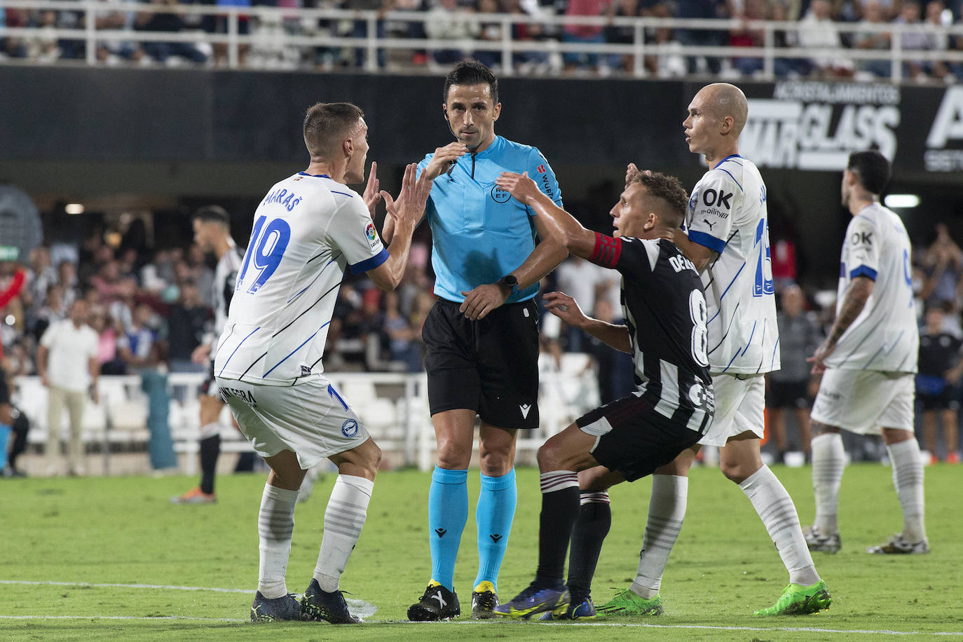 Fotos: El empate entre el FC Cartagena y el Deportivo Alavés, en imágenes