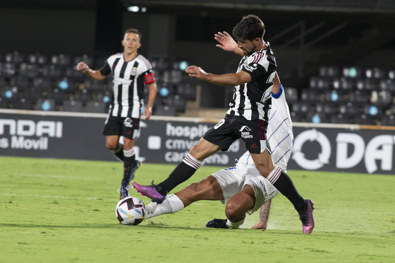Fotos: El empate entre el FC Cartagena y el Deportivo Alavés, en imágenes