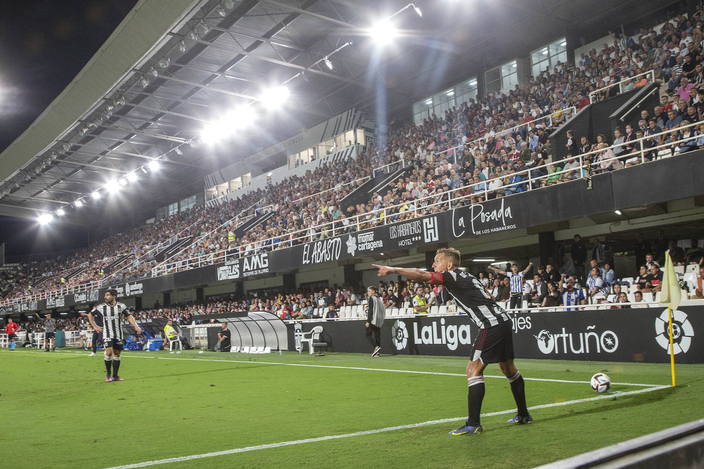 Fotos: El empate entre el FC Cartagena y el Deportivo Alavés, en imágenes