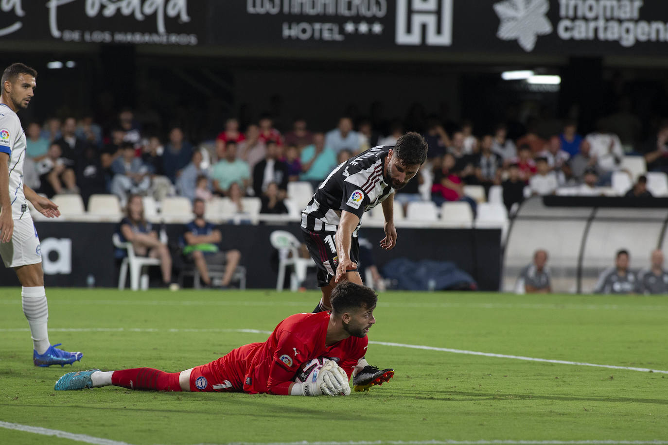 Fotos: El empate entre el FC Cartagena y el Deportivo Alavés, en imágenes