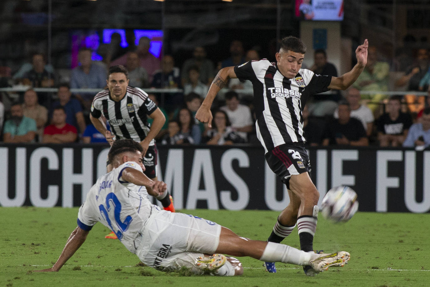 Fotos: El empate entre el FC Cartagena y el Deportivo Alavés, en imágenes