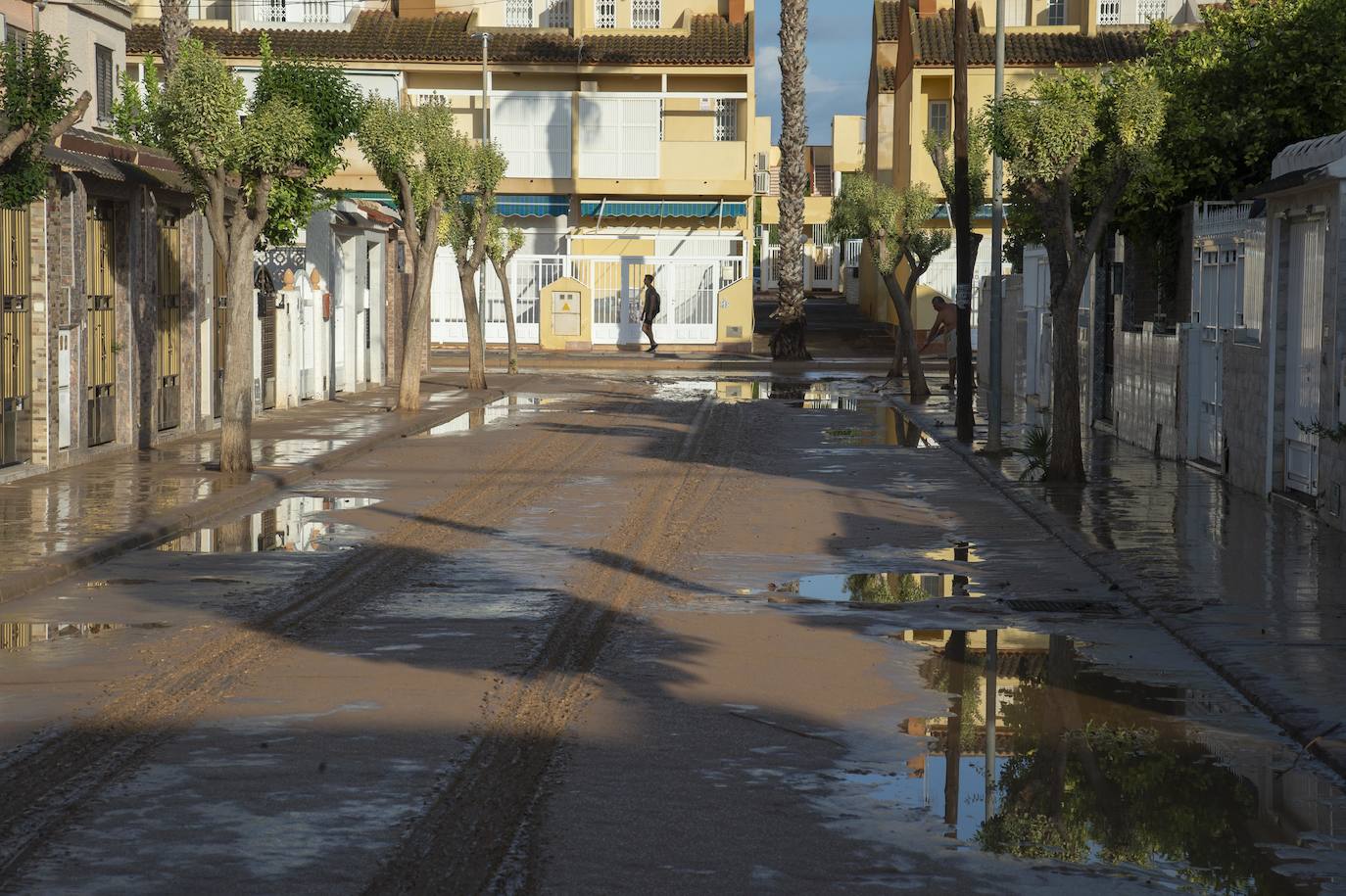 Fotos: El aviso rojo por lluvias deja en Los Alcázares 130 litros acumulados, en imágenes