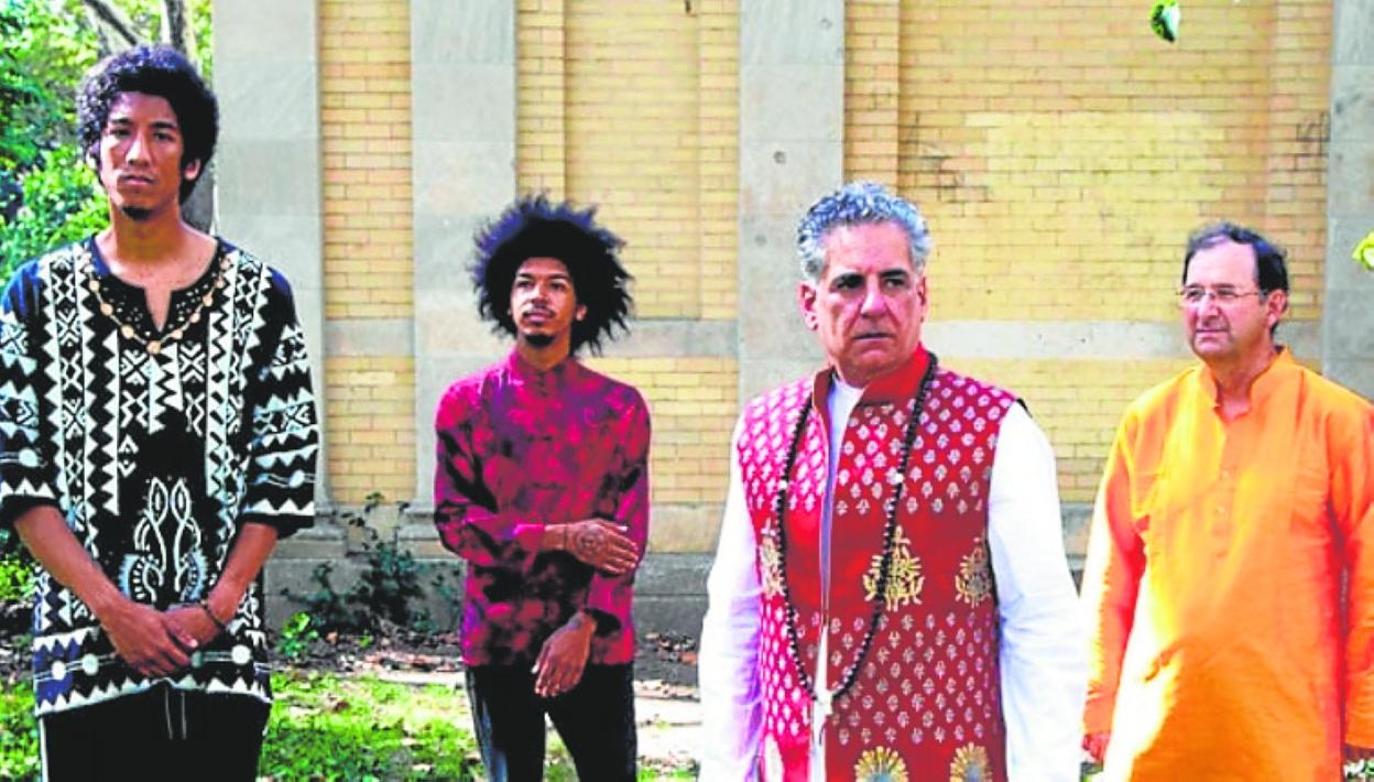 Los componentes de Scatter The Atoms That Remain. 