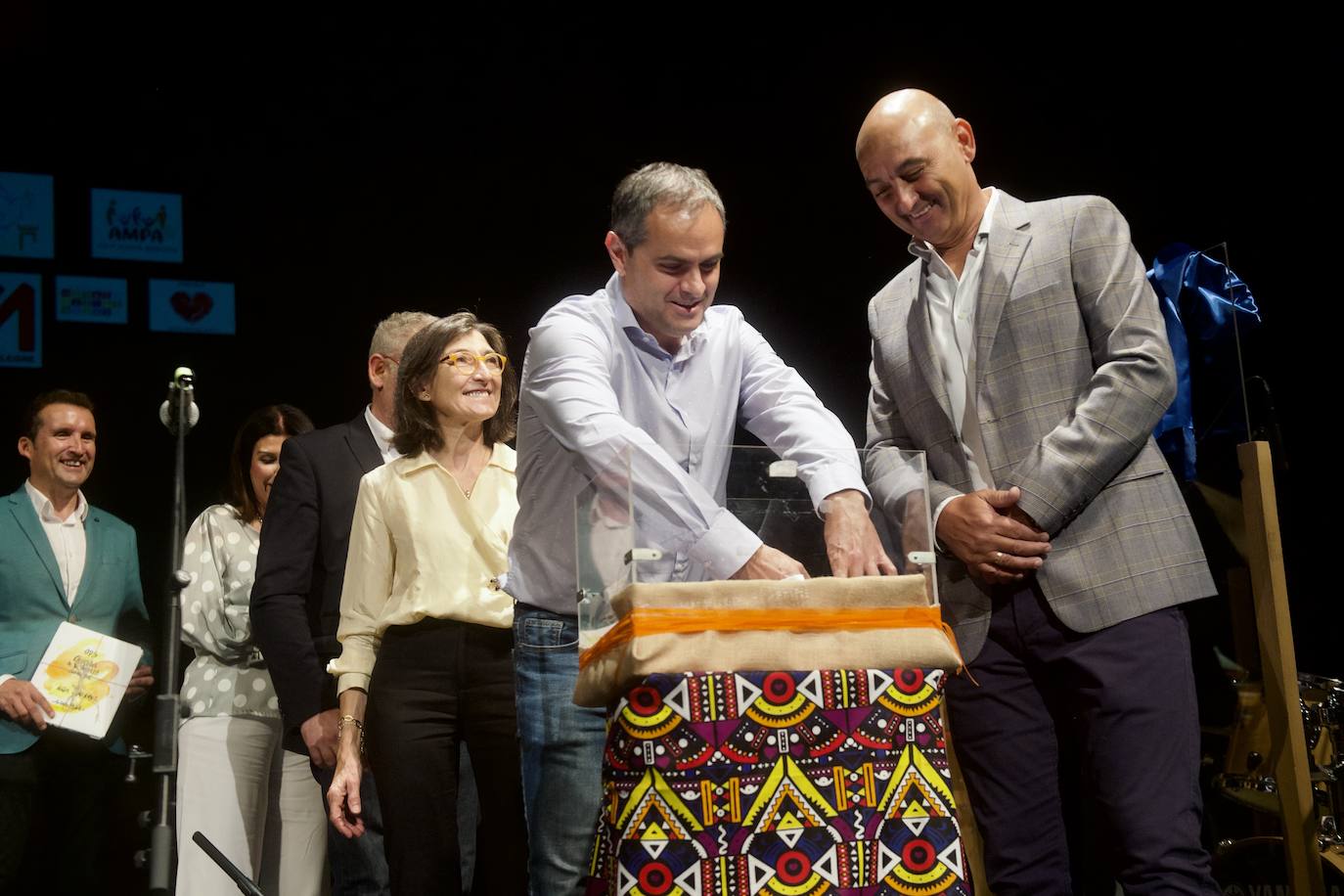 Fotos: El Romea se llena para ayudar a Azul en Acción a sanar los ojos de Senegal