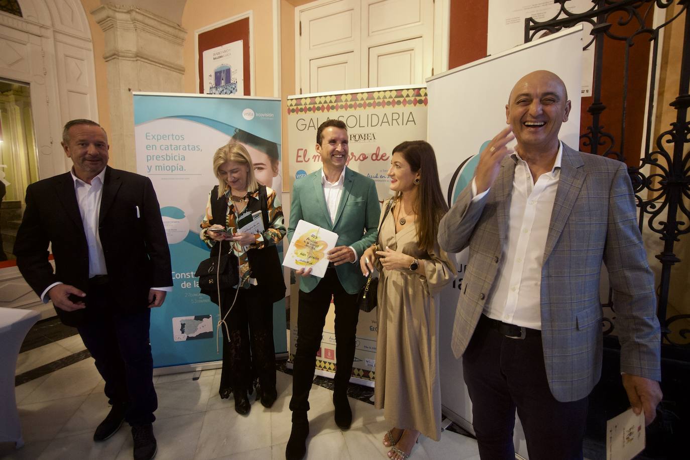 Fotos: El Romea se llena para ayudar a Azul en Acción a sanar los ojos de Senegal