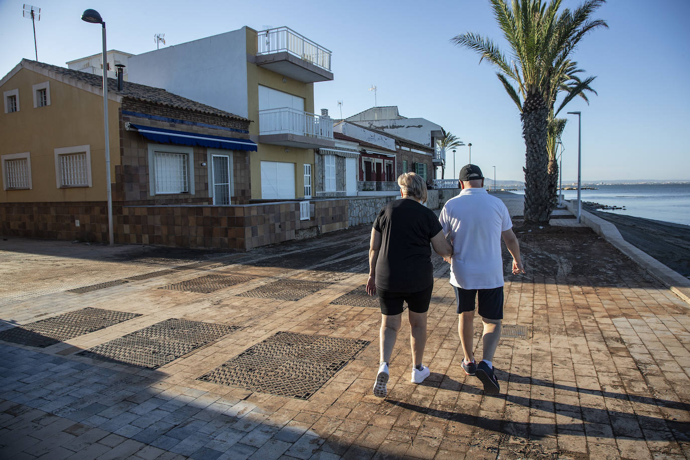 Fotos: Las intensas lluvias tiñen de marrón el Mar Menor