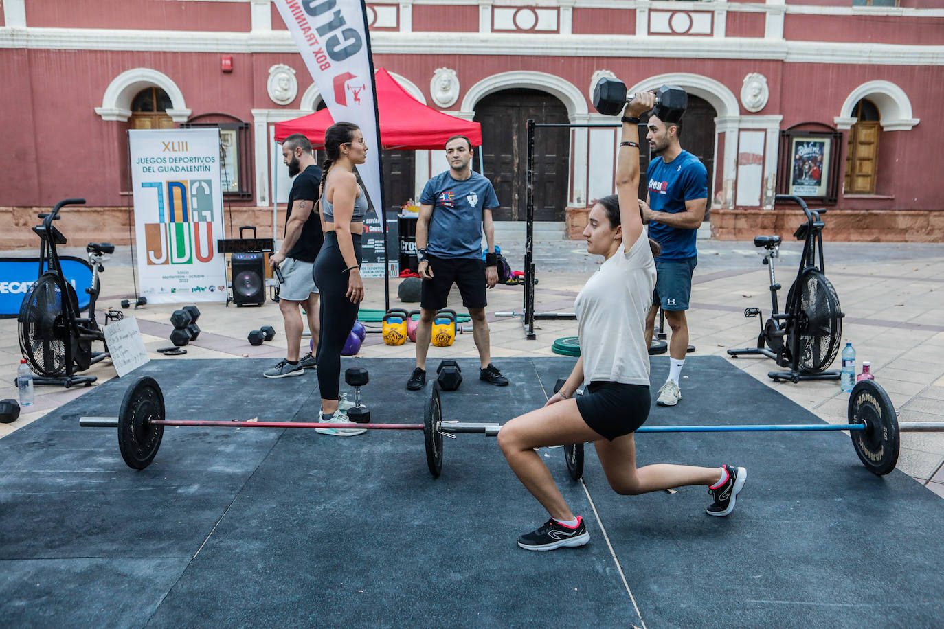 Fotos: Atletismo infantil y exhibición de crossfit, en imágenes