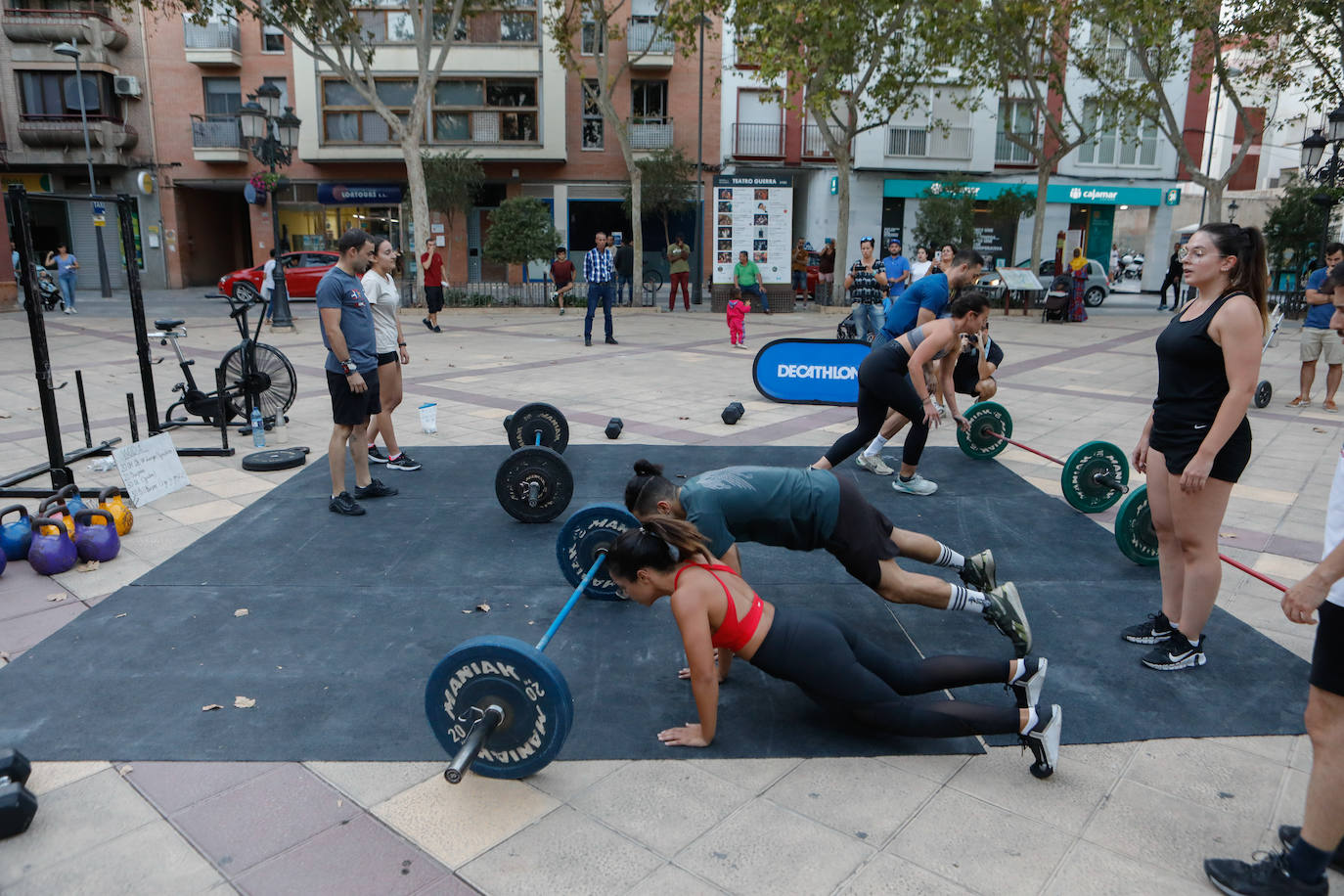 Fotos: Atletismo infantil y exhibición de crossfit, en imágenes