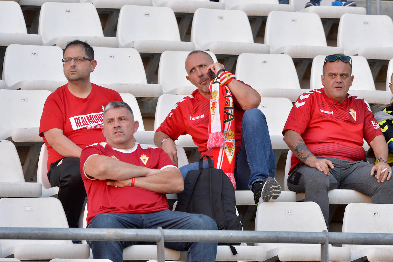 Fotos: Búscate en las gradas del Enrique Roca en la victoria del Real Murcia frente a la SD Logroñés