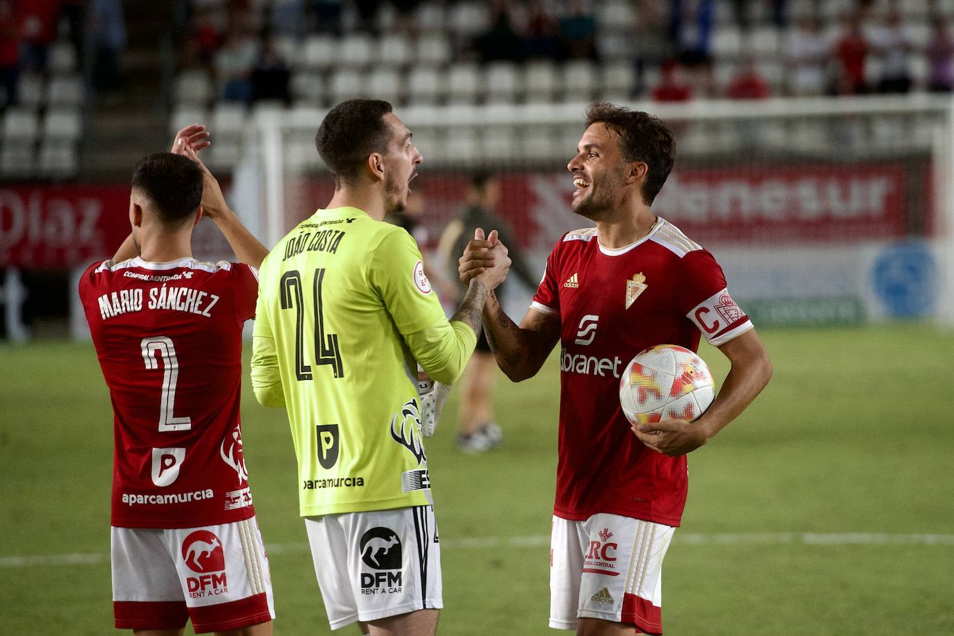 Fotos: La victoria del Real Murcia frente a la SD Logroñés, en imágenes