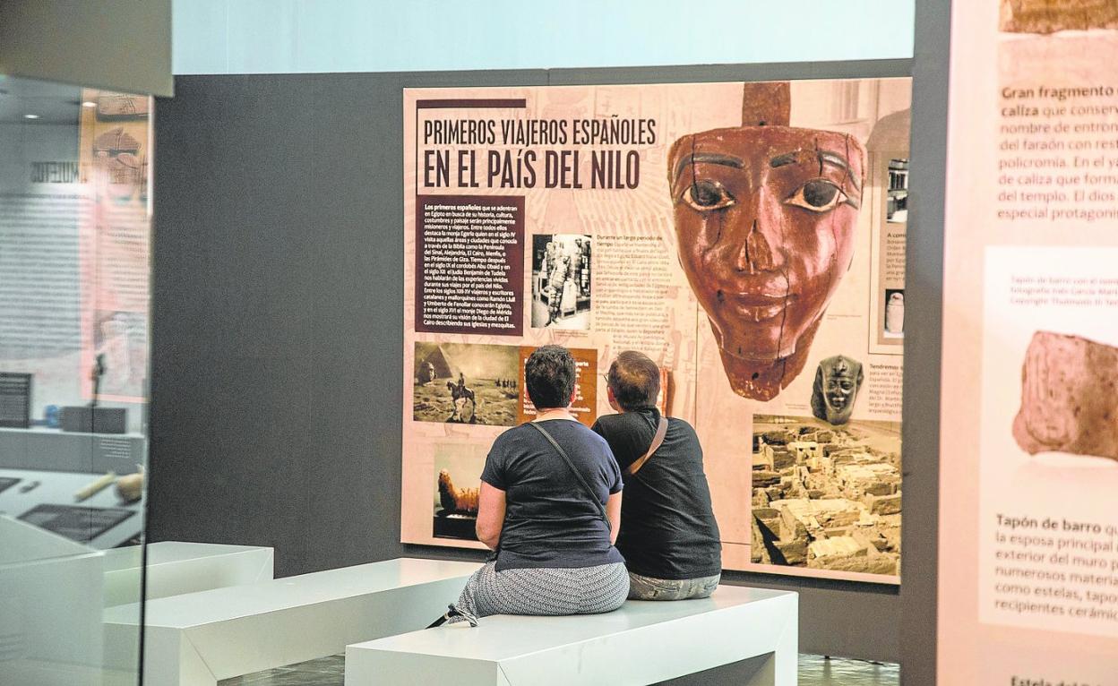 Panel sobre los primeros viajeros españoles en el país del Nilo. 