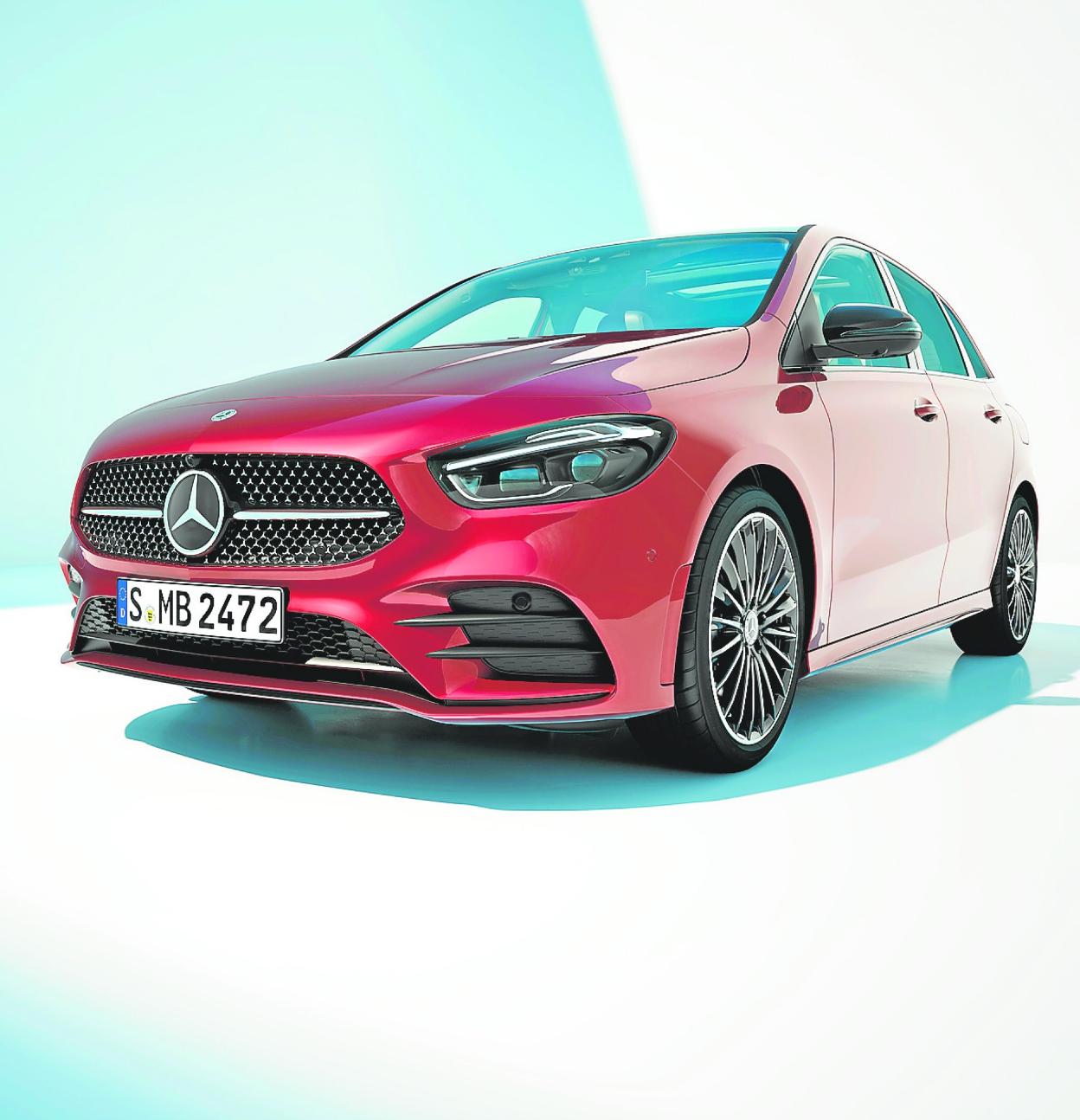 La nueva Clase B destaca entre la multitud por su estilo imponente. 