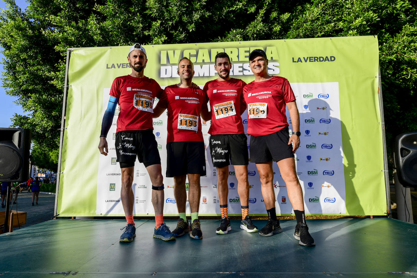 Fotos: Carrera de empresas de LA VERDAD, en imágenes