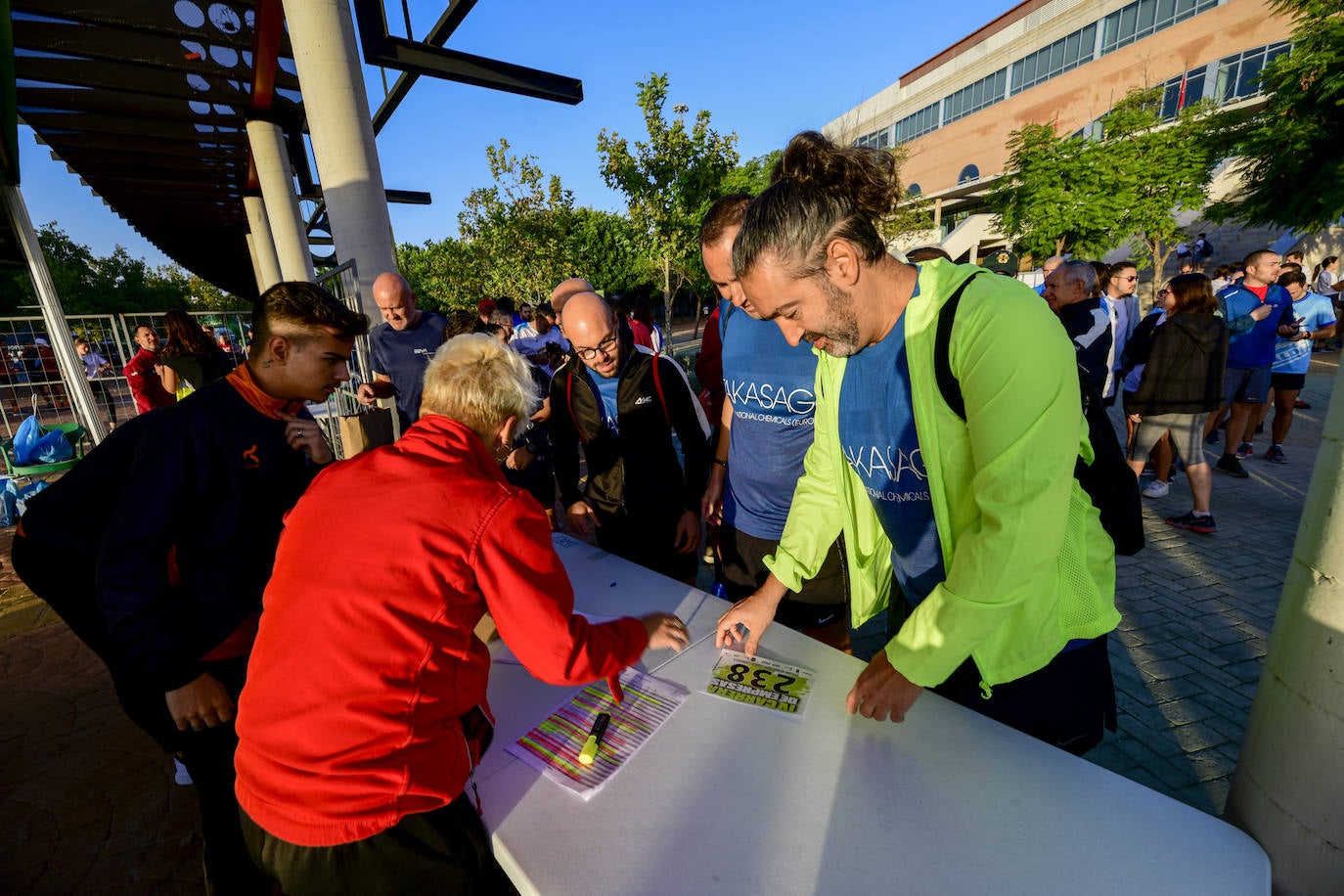 Fotos: Carrera de empresas de LA VERDAD, en imágenes