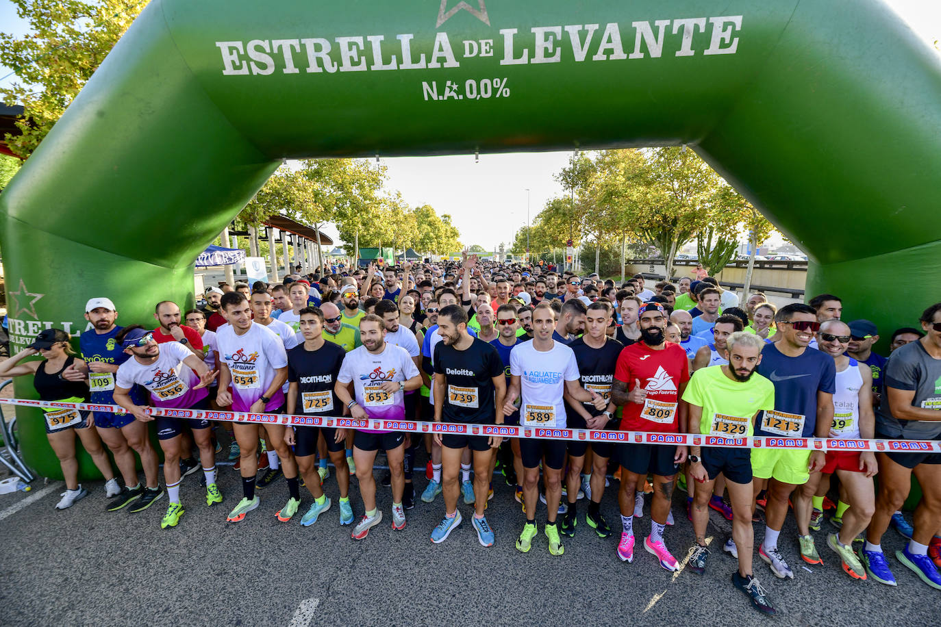 Fotos: Carrera de empresas de LA VERDAD, en imágenes