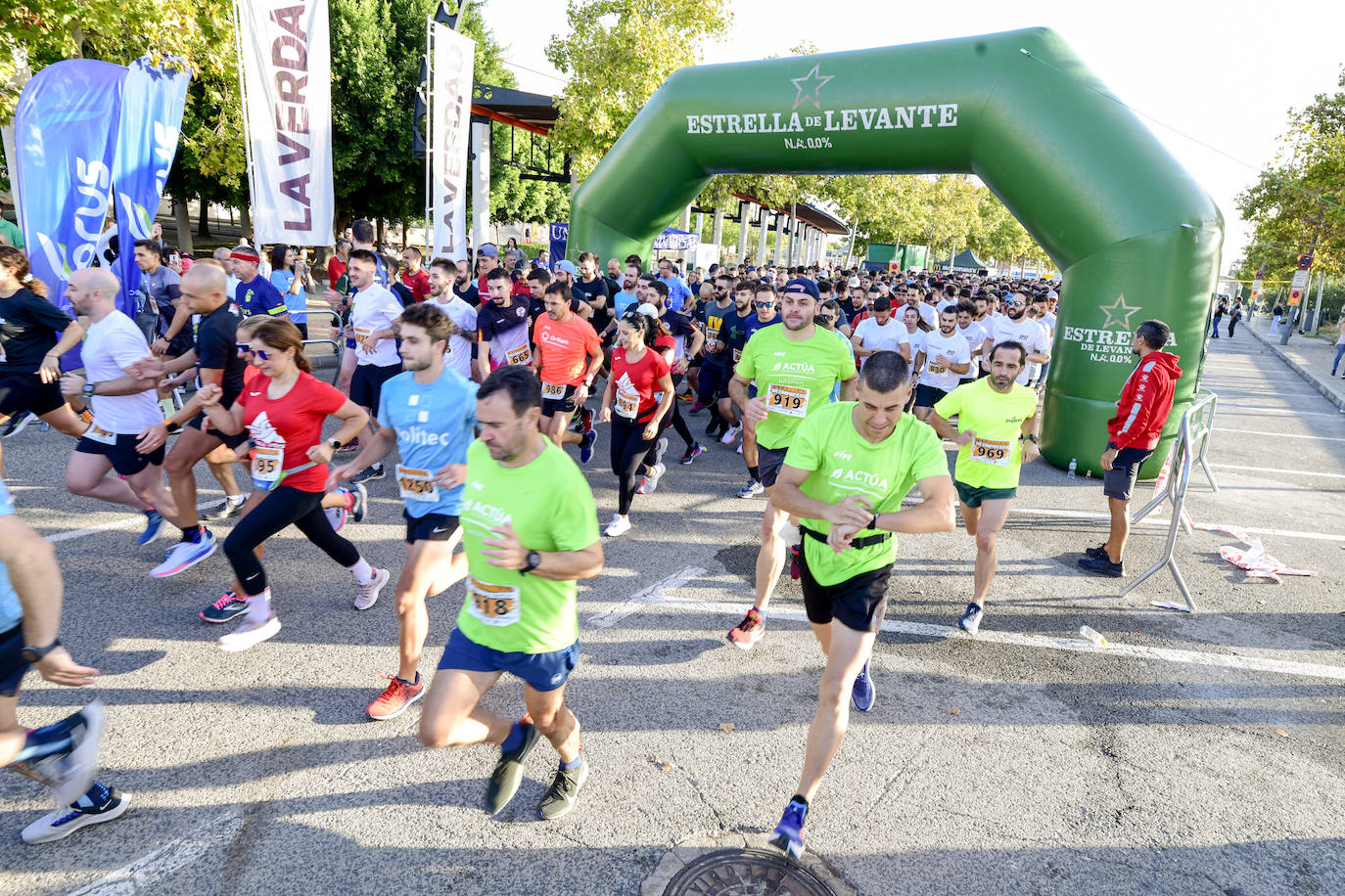 Fotos: Carrera de empresas de LA VERDAD, en imágenes