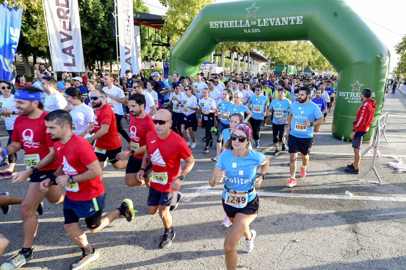 Fotos: Carrera de empresas de LA VERDAD, en imágenes