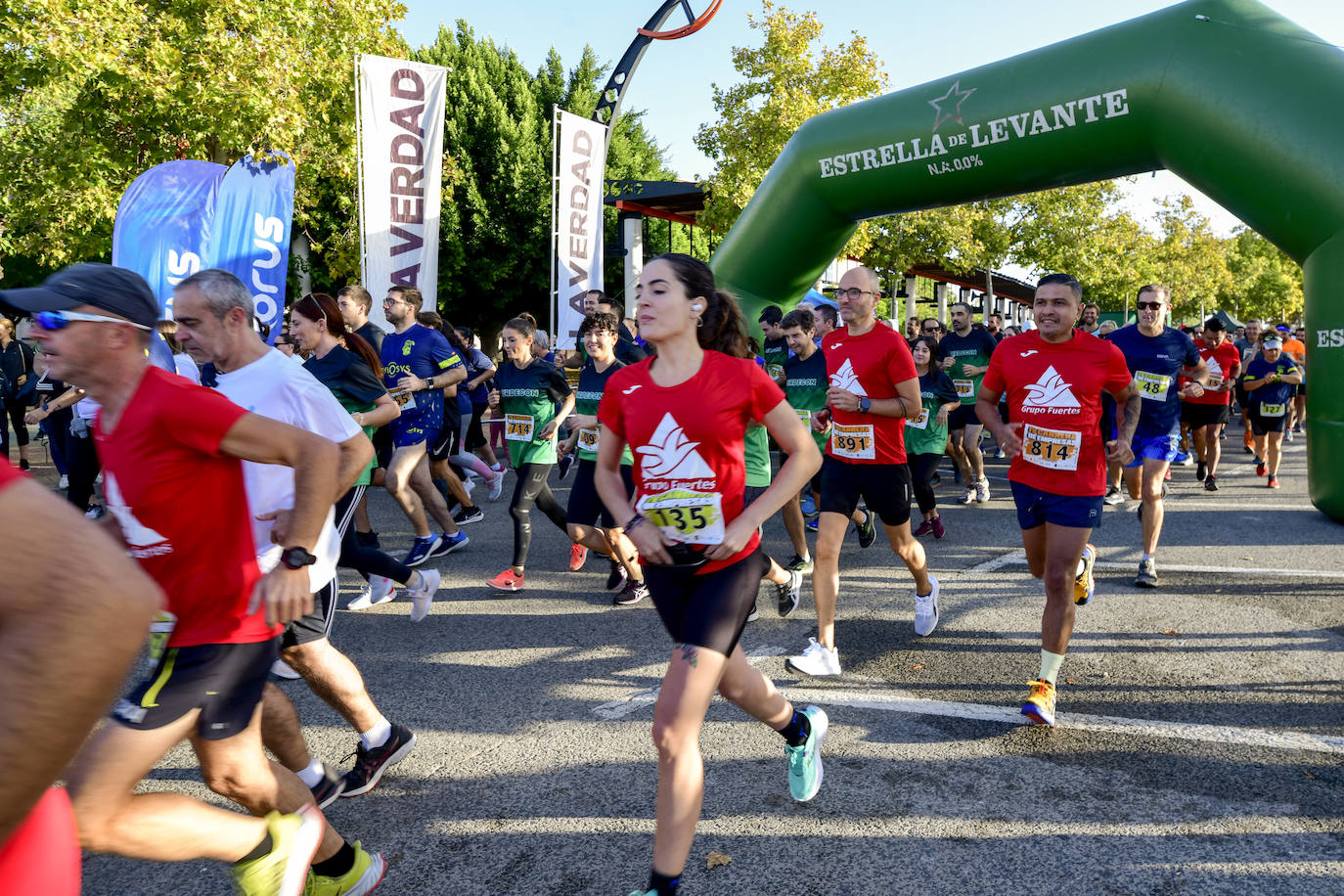 Fotos: Carrera de empresas de LA VERDAD, en imágenes