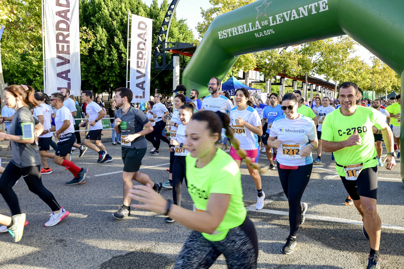 Fotos: Carrera de empresas de LA VERDAD, en imágenes