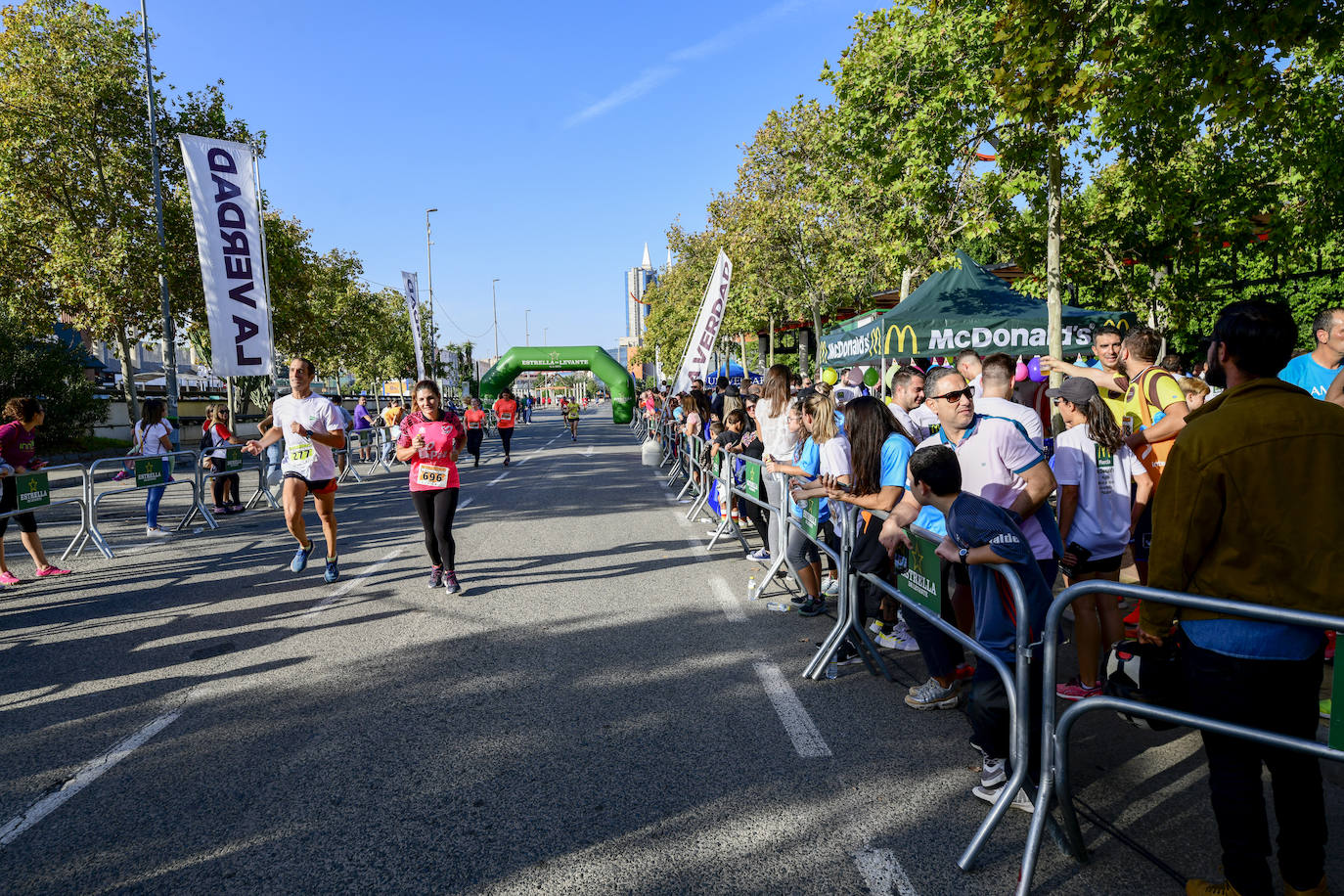 Fotos: Carrera de empresas de LA VERDAD, en imágenes